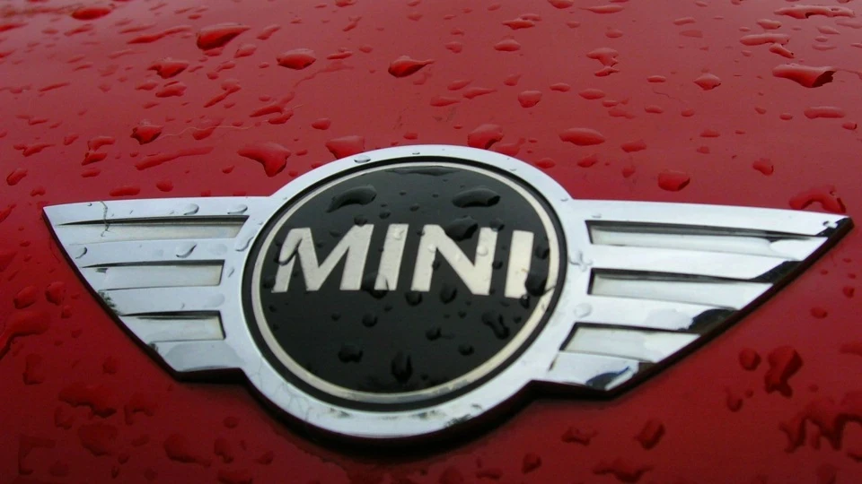 MINI One Chilli Red High-Flyer 2