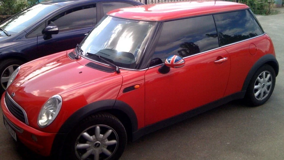MINI One червоний chilli 2
