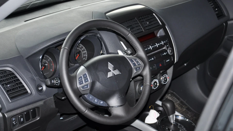 Mitsubishi ASX Black Ice