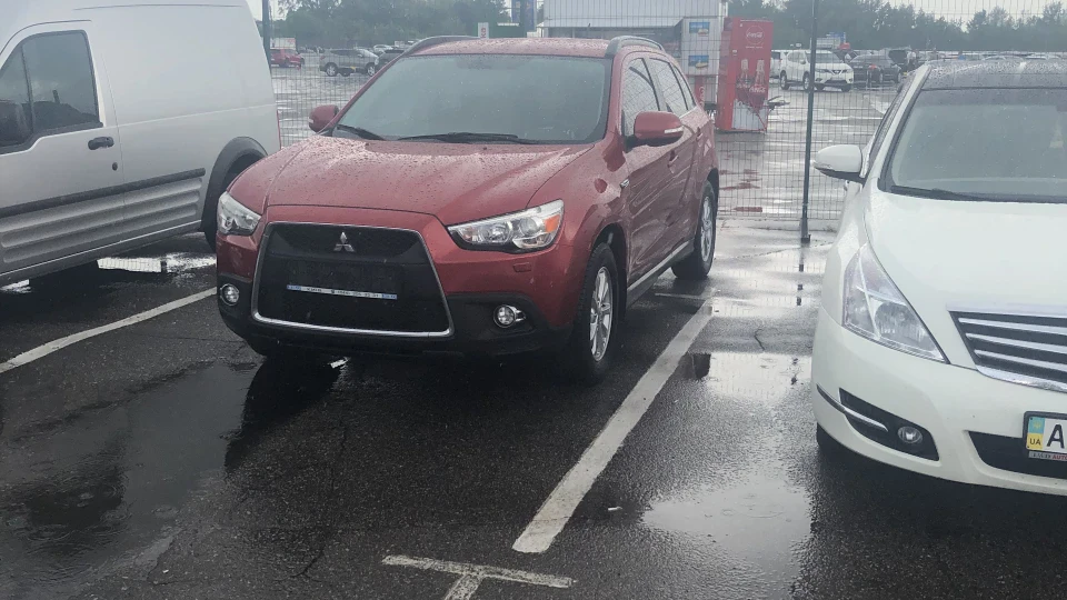 Mitsubishi ASX дракониш ,2.0/4WD