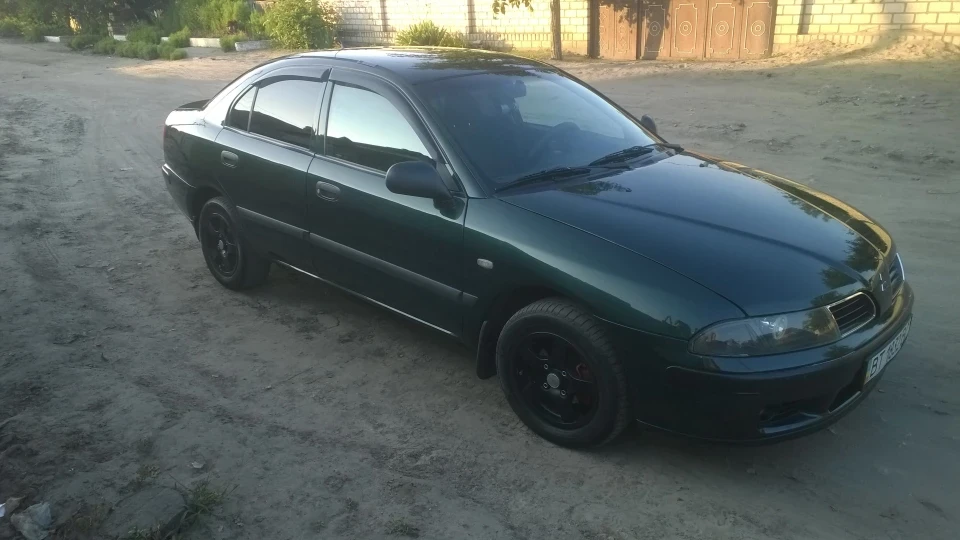 Mitsubishi Carisma