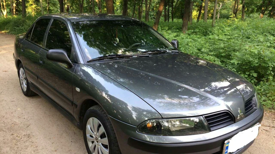 Mitsubishi Carisma 2
