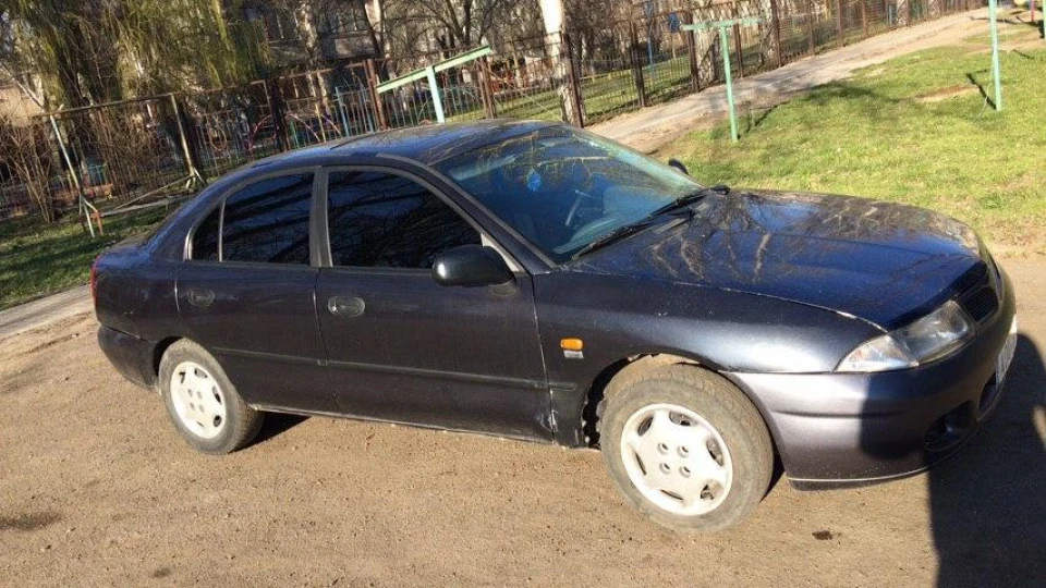 Mitsubishi Carisma 3