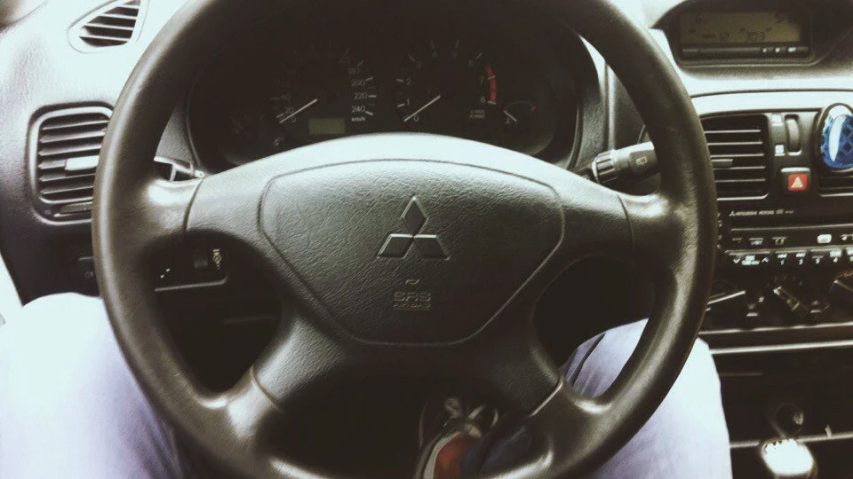 Mitsubishi Carisma