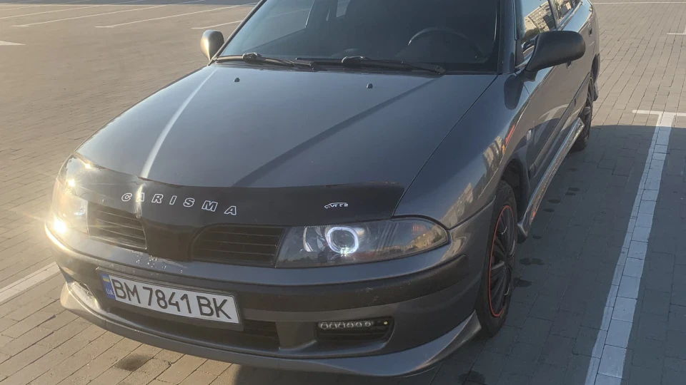 Mitsubishi Carisma 🏎 2
