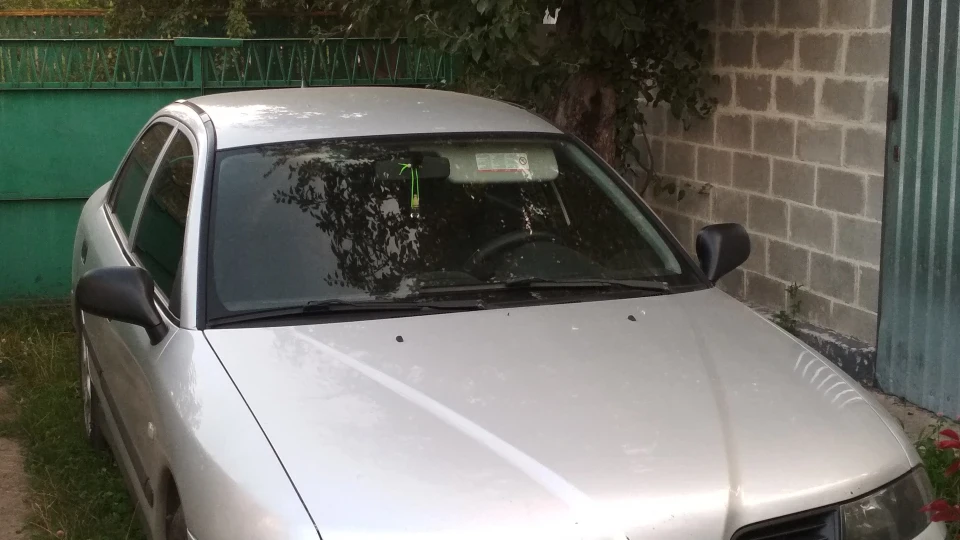 Mitsubishi Carisma 2