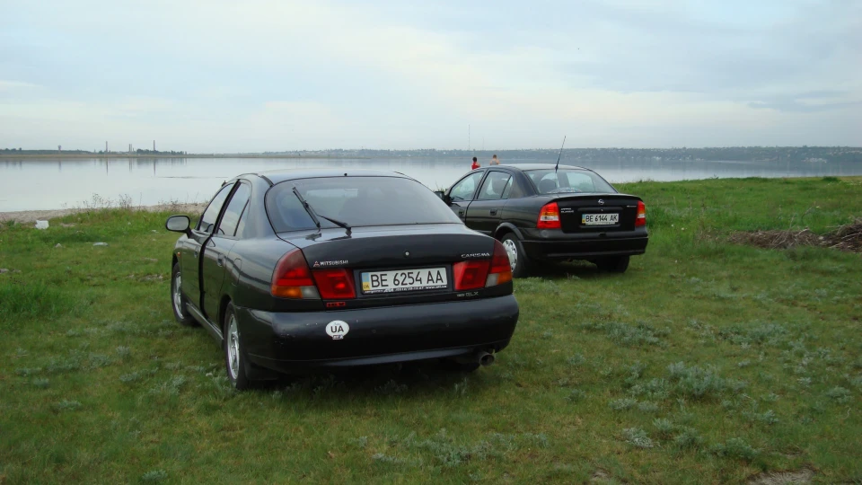 Mitsubishi Carisma 2