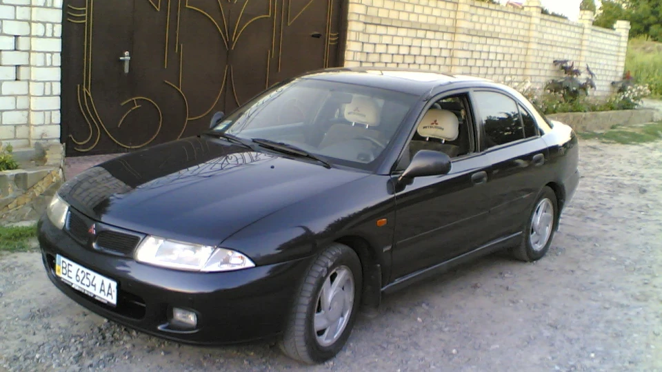 Mitsubishi Carisma 5