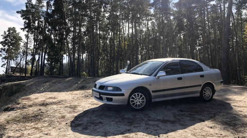 Mitsubishi Carisma 2