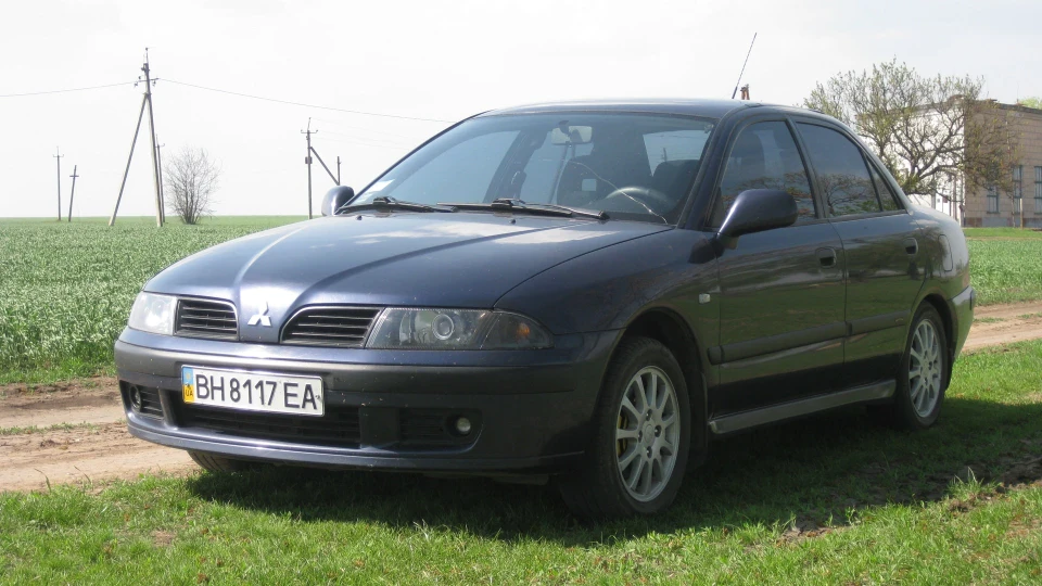 Mitsubishi Carisma 2