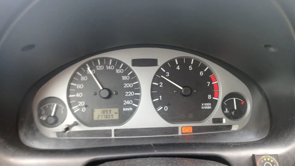 Mitsubishi Carisma