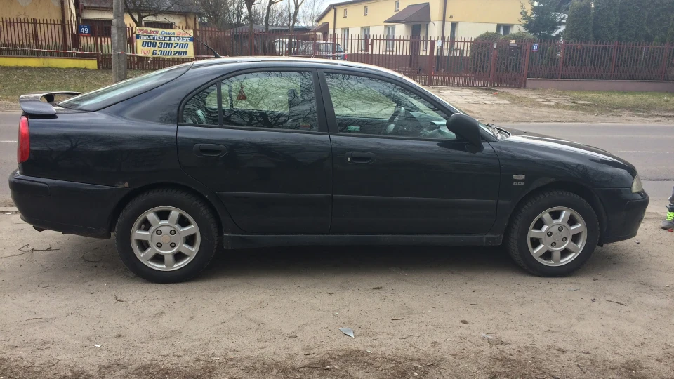 Mitsubishi Carisma 3