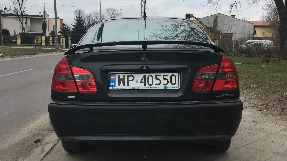 Mitsubishi Carisma 4