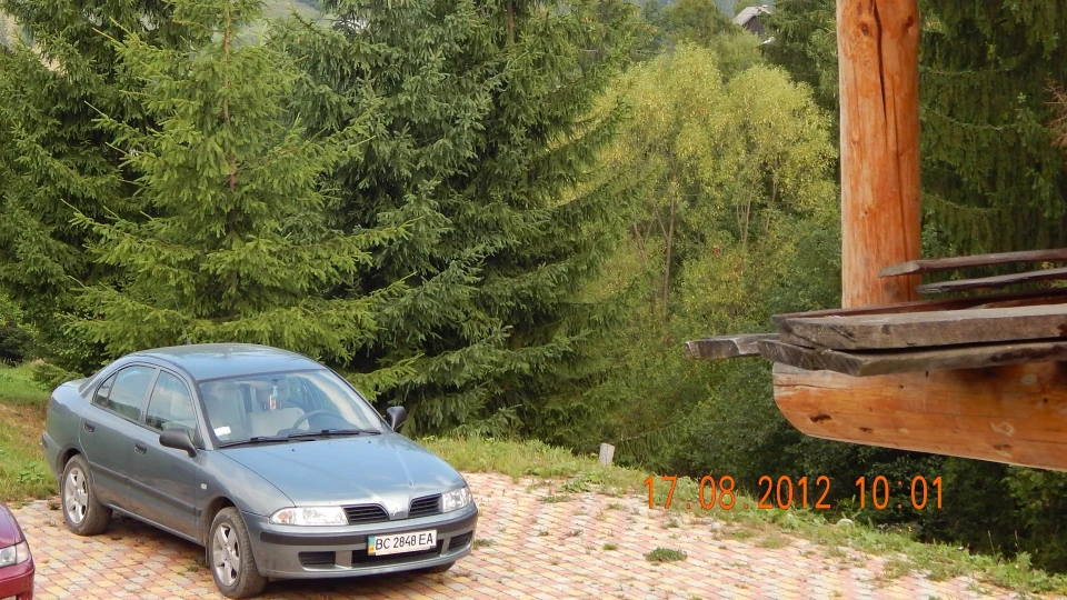 Mitsubishi Carisma 2