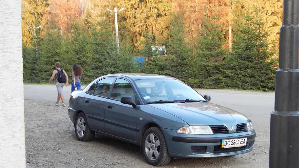Mitsubishi Carisma 3