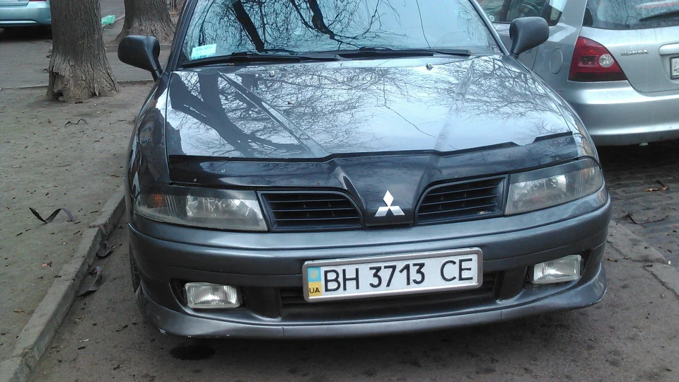 Mitsubishi Carisma 3
