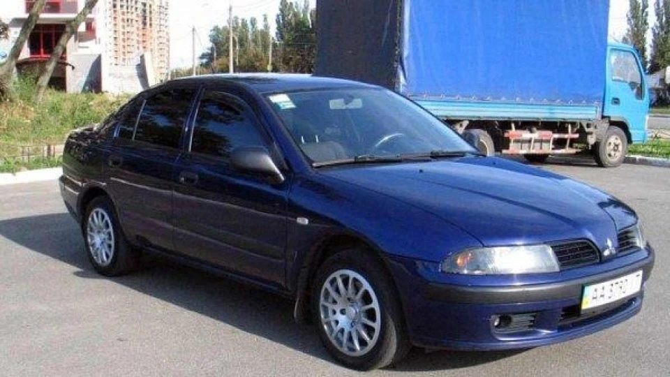 Mitsubishi Carisma