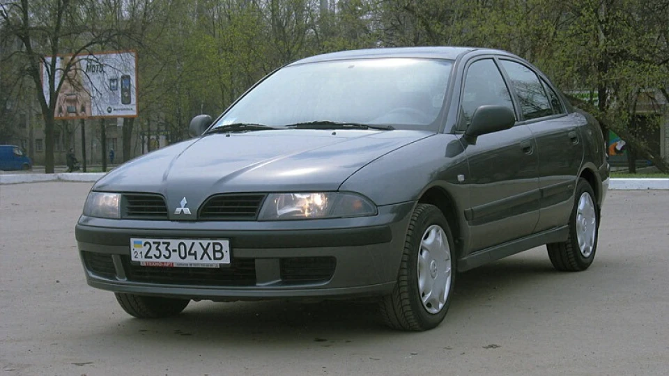 Mitsubishi Carisma 3