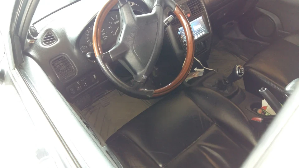 Mitsubishi Carisma 4