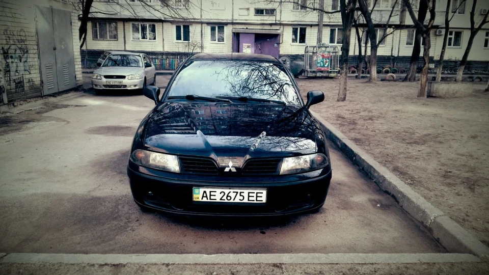 Mitsubishi Carisma 5