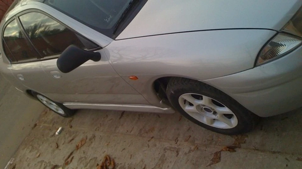Mitsubishi Carisma 4
