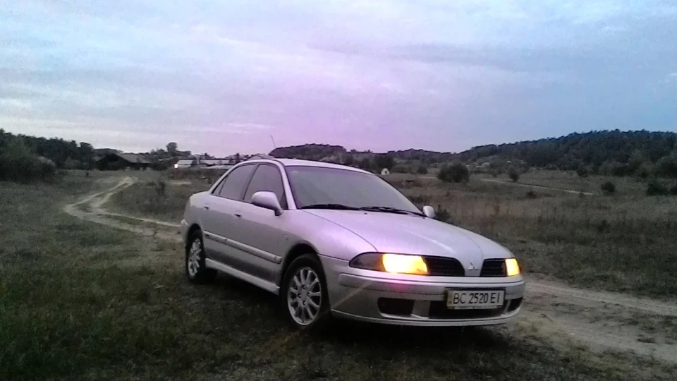 Mitsubishi Carisma 1.6 (2003)