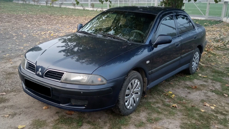 Mitsubishi Carisma 1.6 Sky Blue 4