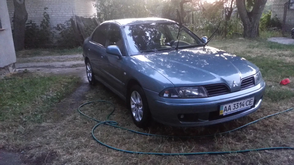 Mitsubishi Carisma 1.6 5