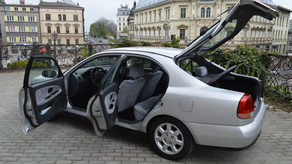 Mitsubishi Carisma 1.8 16v + LPG 5