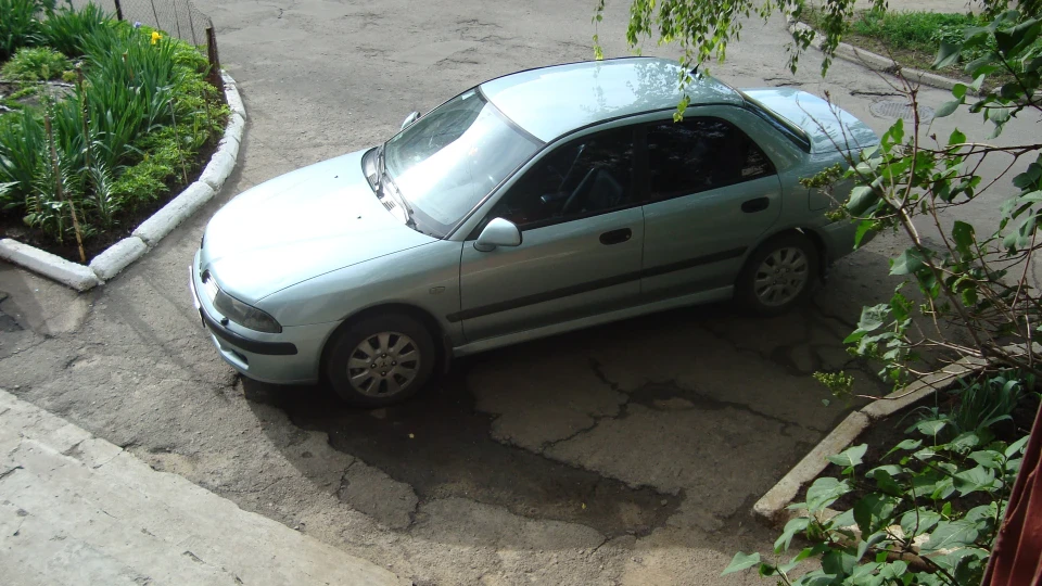 Mitsubishi Carisma 1.8 GDI