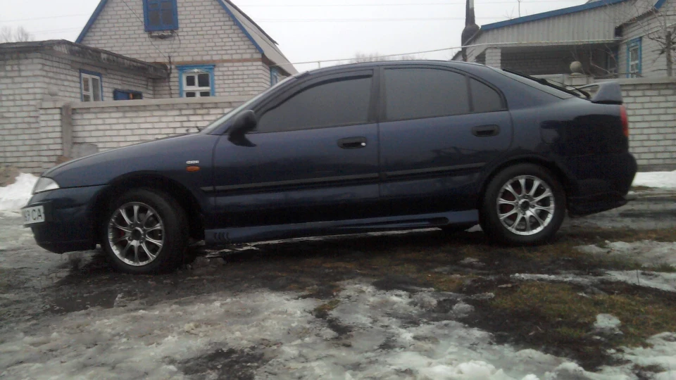 Mitsubishi Carisma 1.8GDI 2