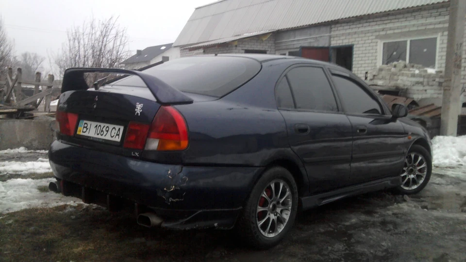 Mitsubishi Carisma 1.8GDI 5