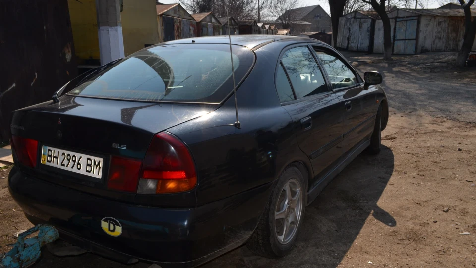 Mitsubishi Carisma 1.9td 3