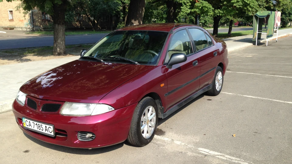 Mitsubishi Carisma GDI 2