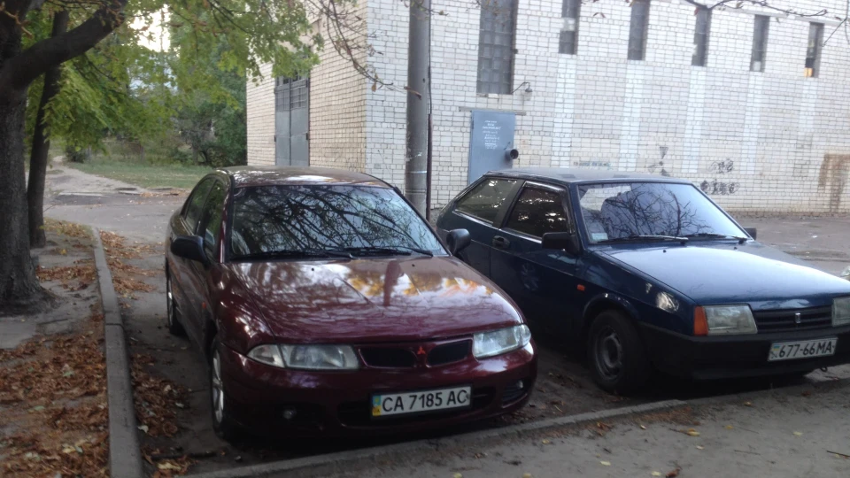Mitsubishi Carisma GDI 3