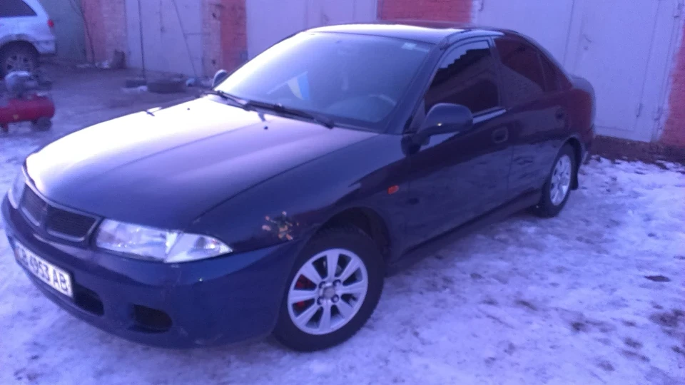 Mitsubishi Carisma каря 4