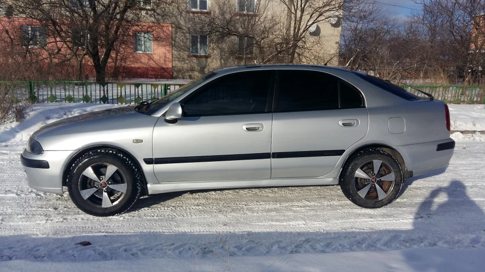 Mitsubishi Carisma Ракета 3