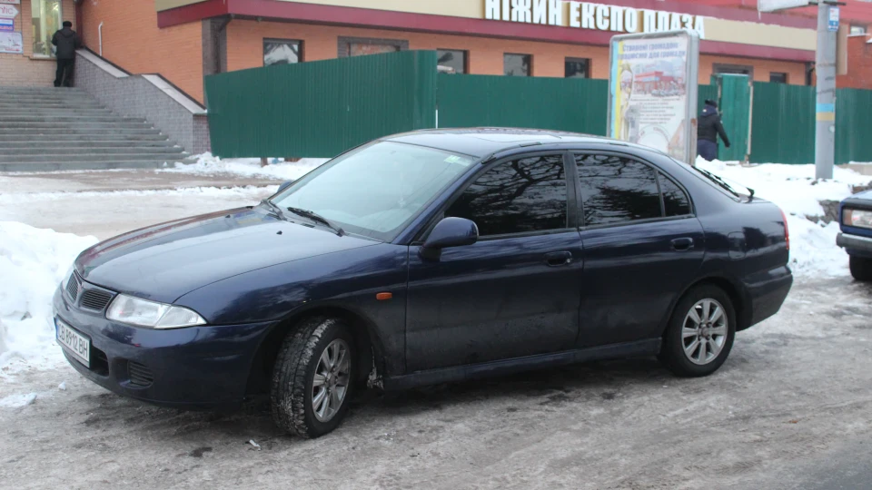 Mitsubishi Carisma Вершка 3