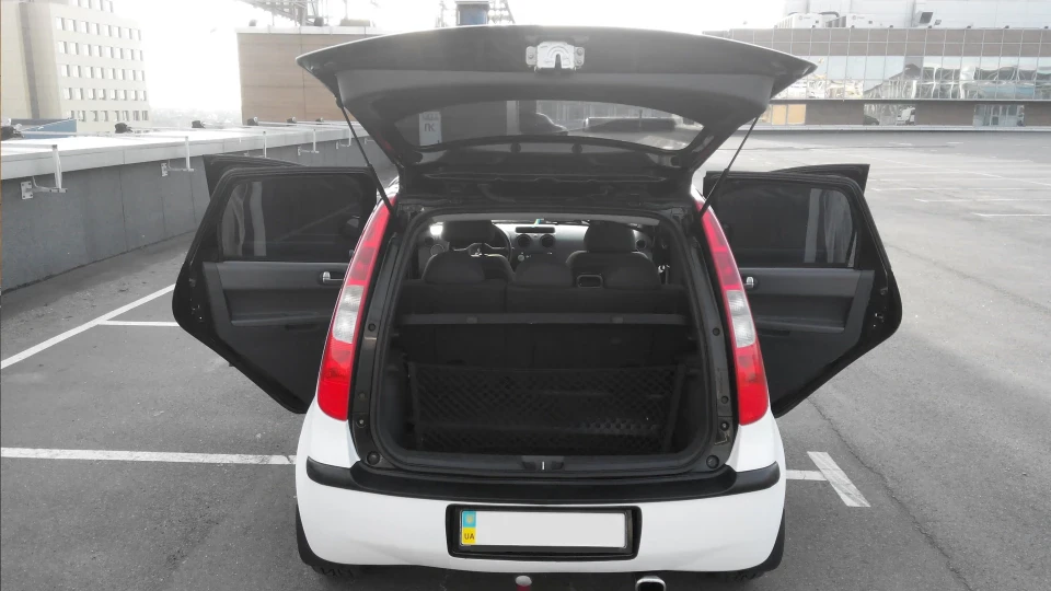 Mitsubishi Colt 2