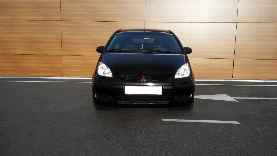 Mitsubishi Colt 3