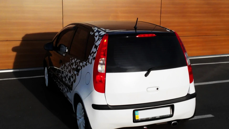 Mitsubishi Colt 4
