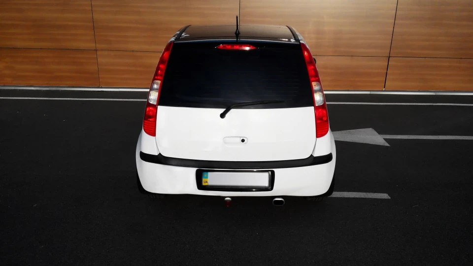 Mitsubishi Colt 5