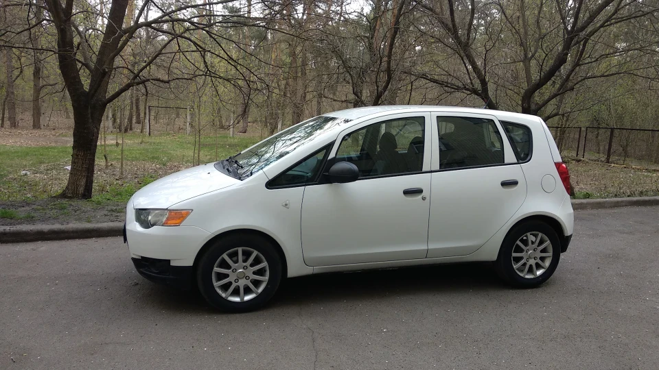 Mitsubishi Colt 3