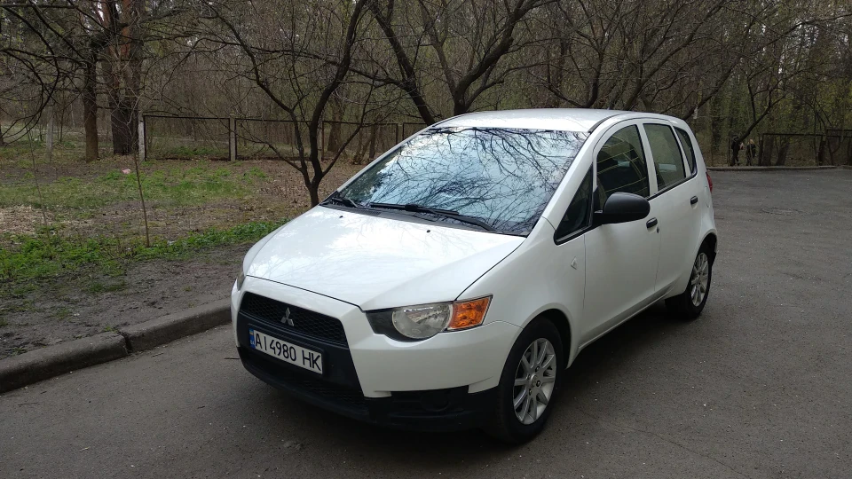 Mitsubishi Colt 2