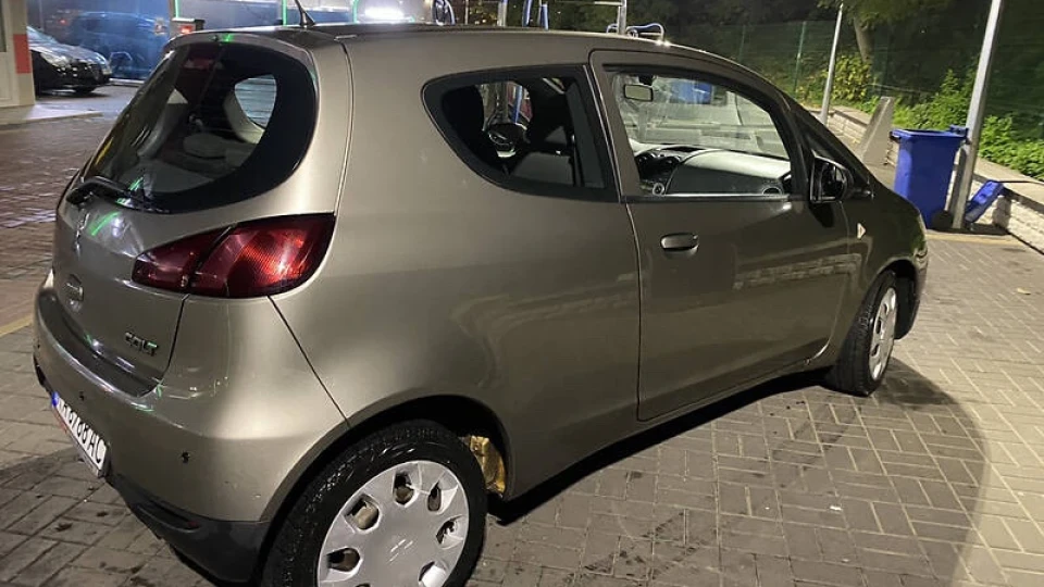 Mitsubishi Colt 2
