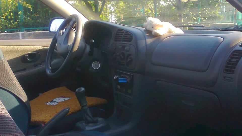 Mitsubishi Colt 4