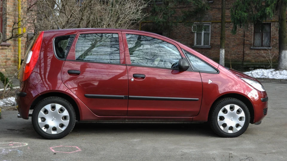 Mitsubishi Colt 4
