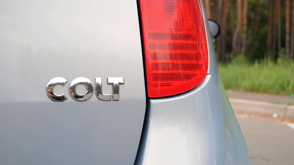 Mitsubishi Colt 4