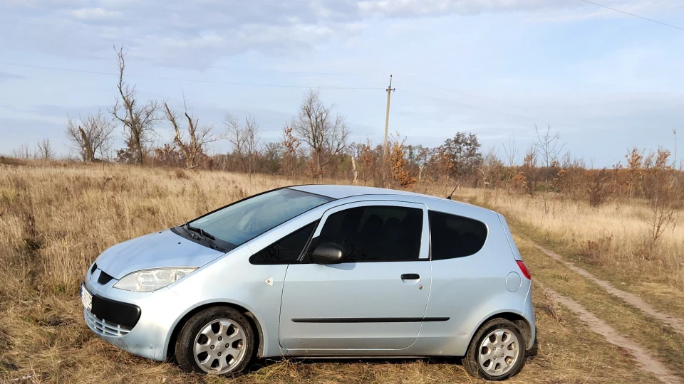 Mitsubishi Colt 2