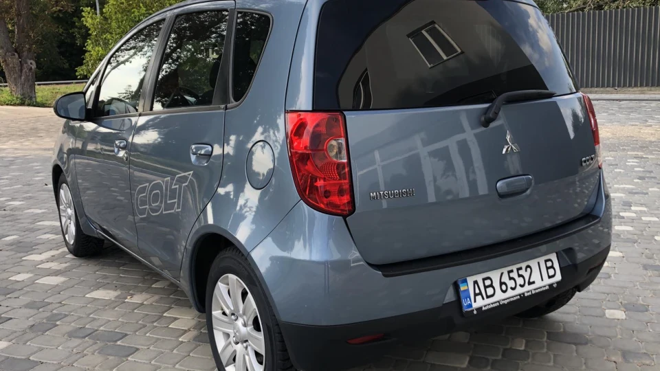 Mitsubishi Colt